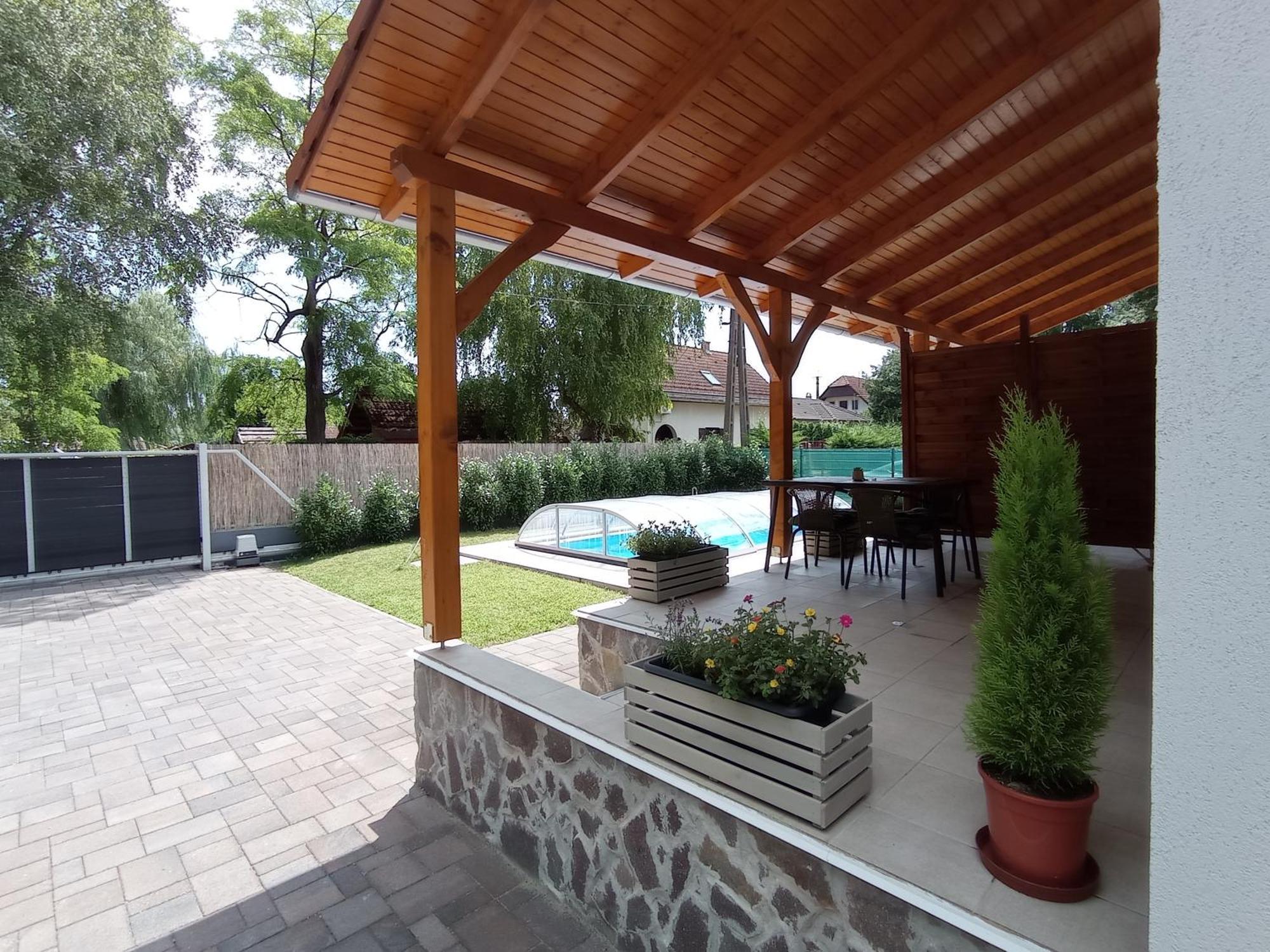 Relax Apartment Fonyod Exterior photo